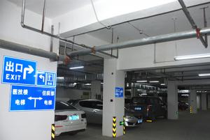 地下停車(chē)場(chǎng)